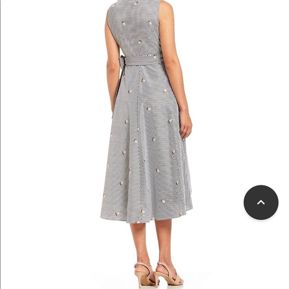 Calvin Klein rose embroidered wrap dress - Picture 2 of 5